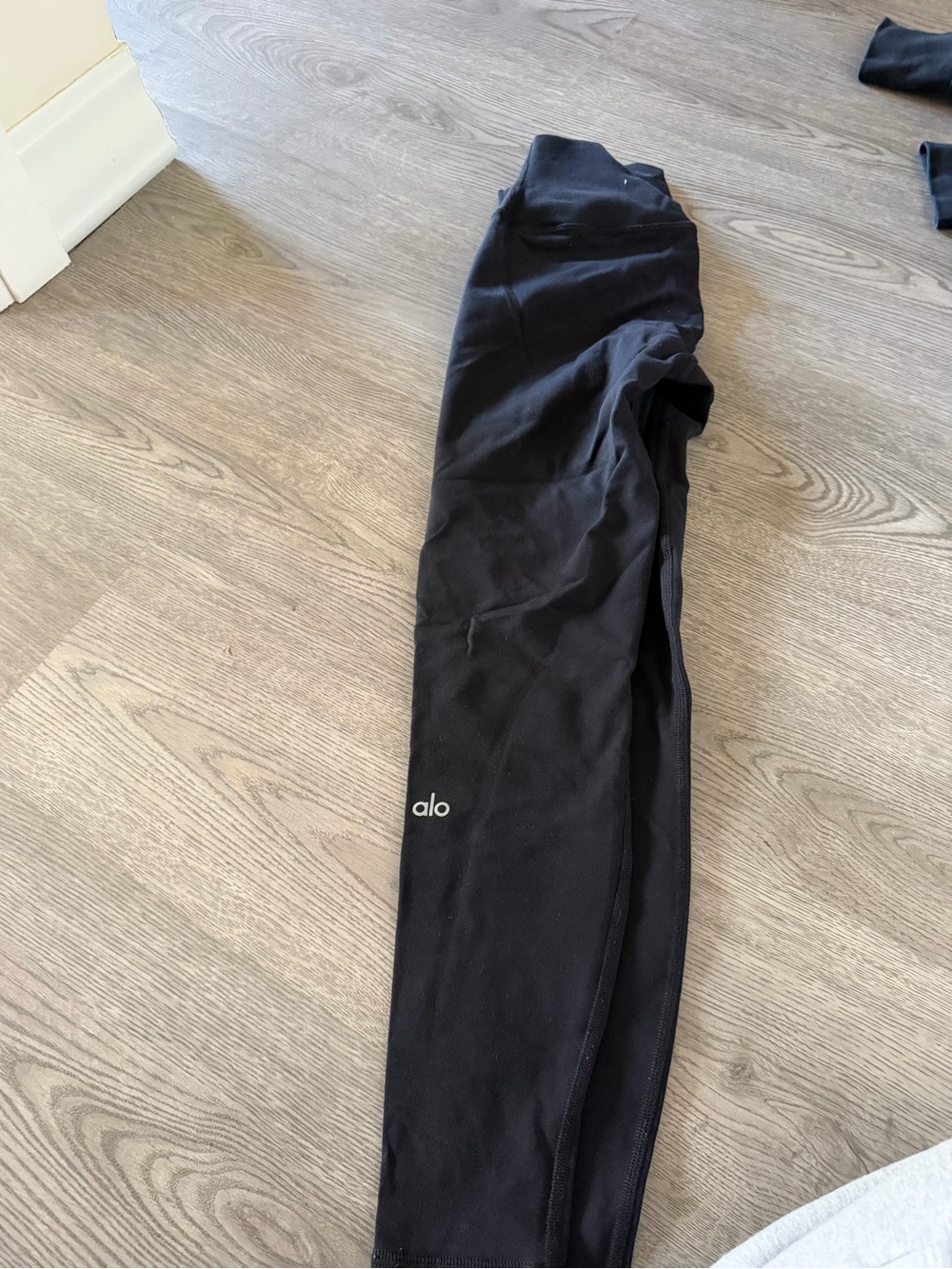 ALO Yoga Men's Black Jogger-Style Sweatpants